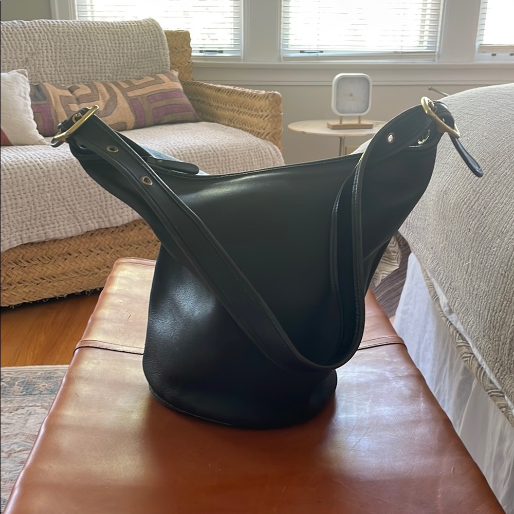 Vintage Black Leather Coach Helen Bucket Bag